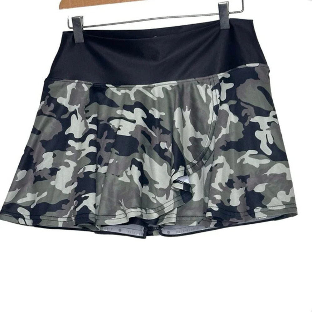 Faye + Florie Skort Large Camo Black Grey Ruffle Athletic Tennis Pickleball